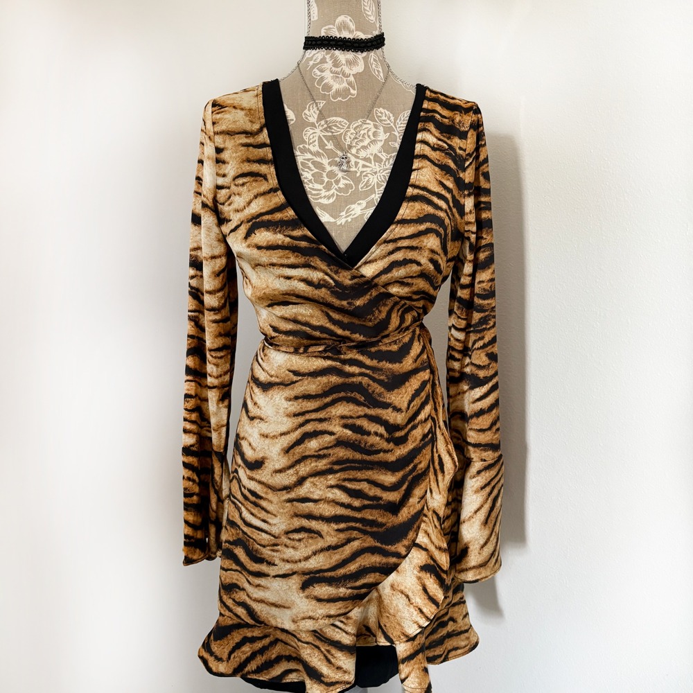 Signature 8 Y2K tiger print wrap dress with bell sleeves Sz S